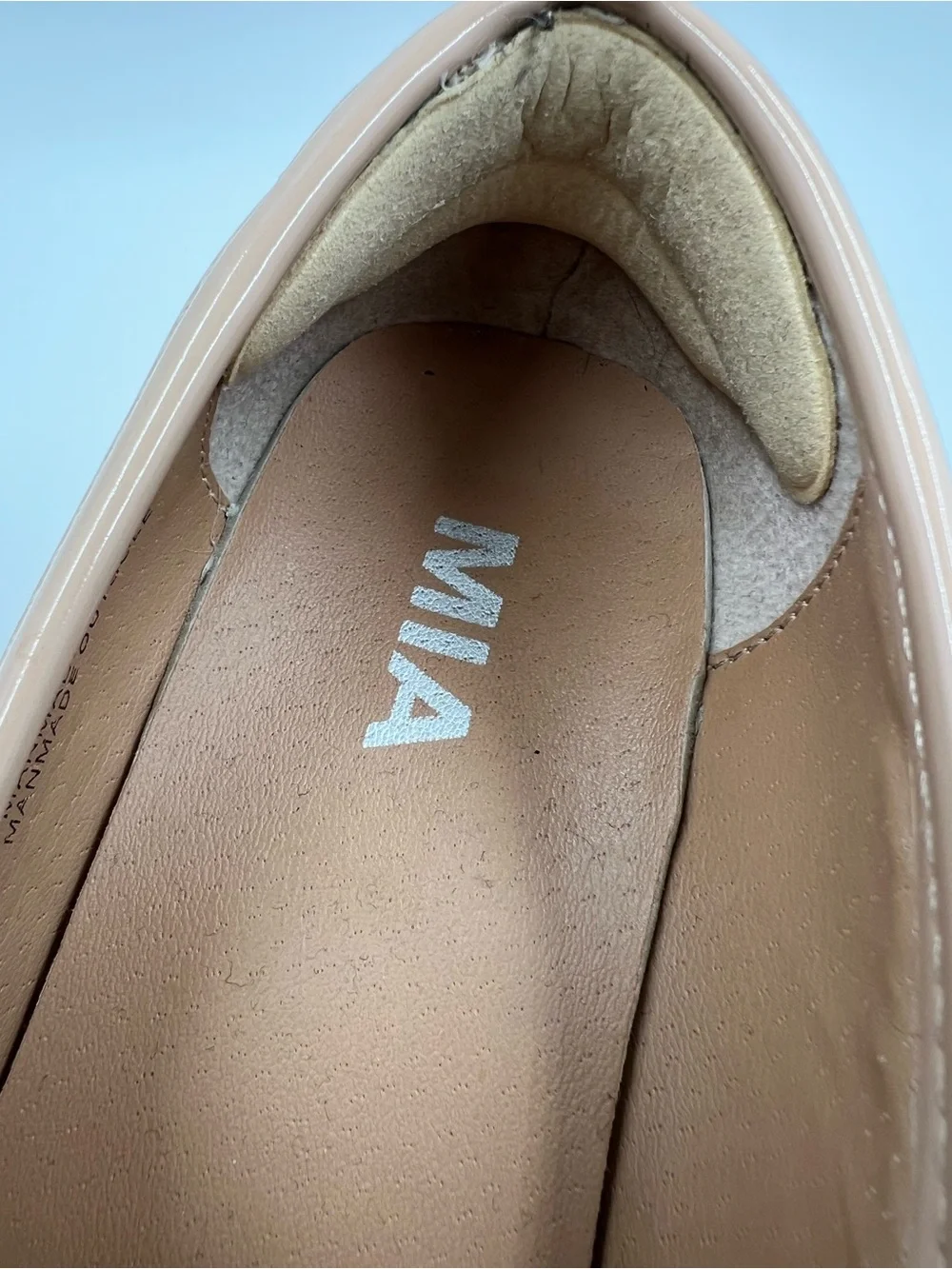 Mia Delilah Chunky Platform Heal Loafers Glossy Nude/Tan Patent Finish Size 7.5